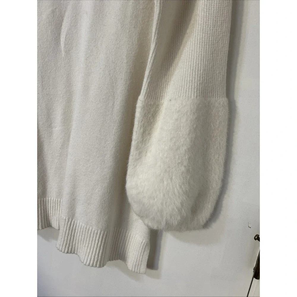 Anthropologie Sz  L‎ Colma  Boat Neck Pullover Sweater  Faux Fur Eyelash Cuffs